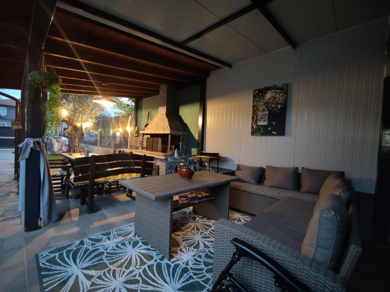 Vintage Lux Homes Nea Vrasna Luaran gambar