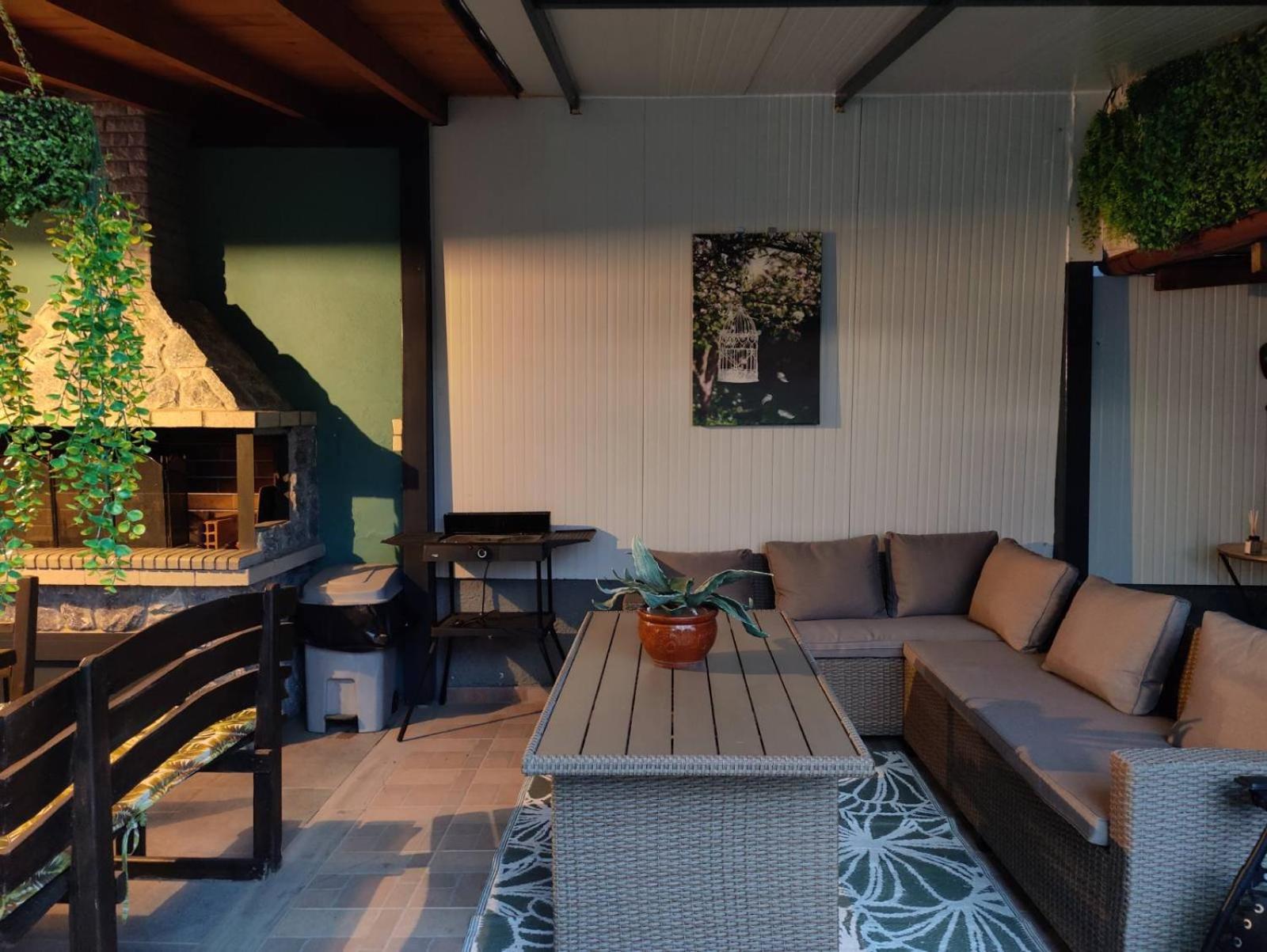 Vintage Lux Homes Nea Vrasna Luaran gambar
